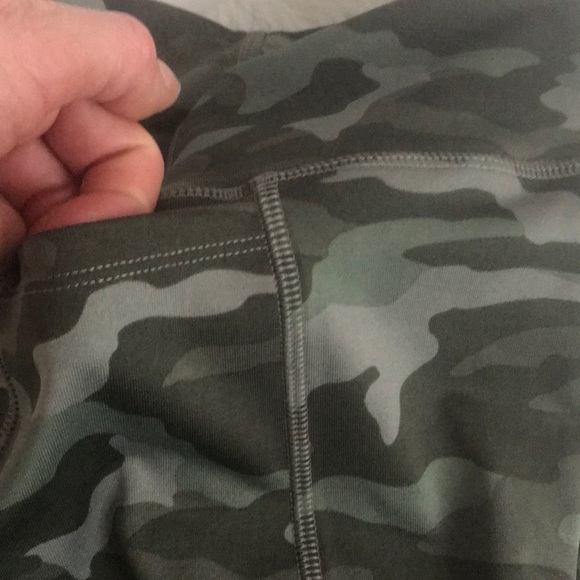 🔥PINK VICS SECRET BIKER SHORTS🔥 - Picture 8 of 8